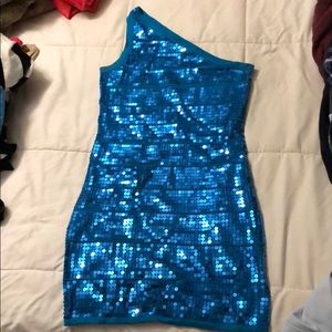 Bodycon blue dress